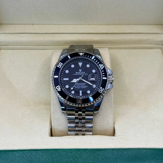 Rolex submariner silver with black rotating dial with date