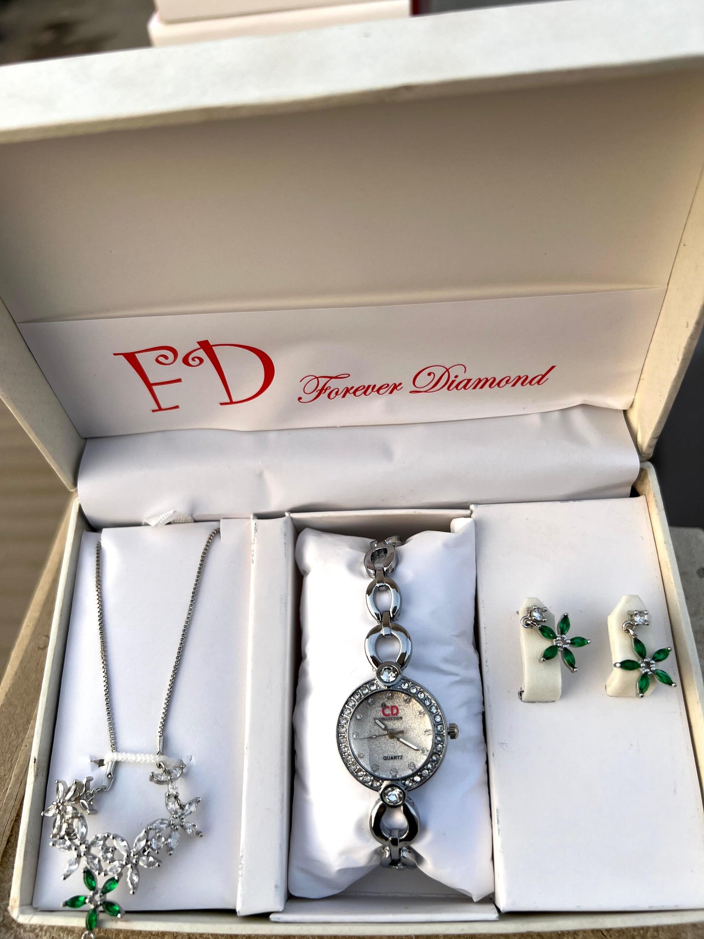 Girls Watch Gift Pack Set With Ring, Bracelet etc.