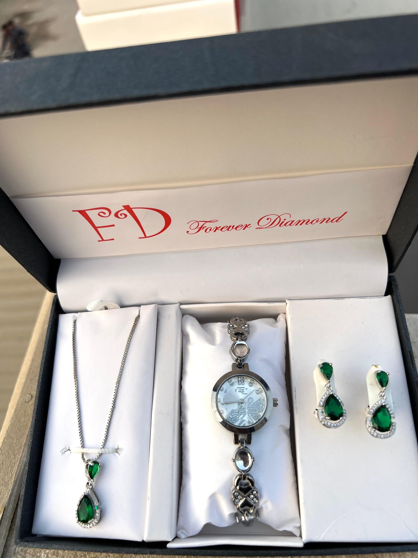 Girls Watch Gift Pack Set With Ring, Bracelet etc.