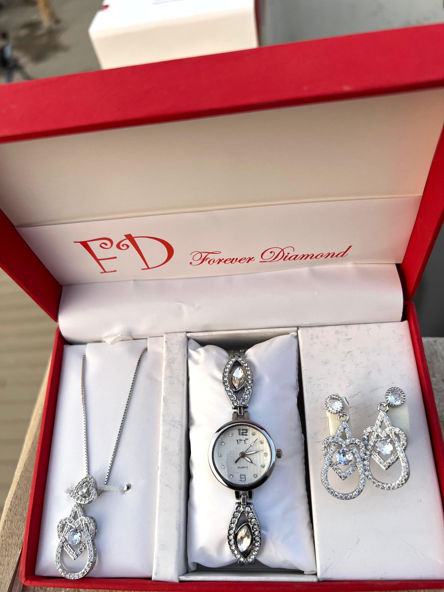 Girls Watch Gift Pack Set With Ring, Bracelet etc.