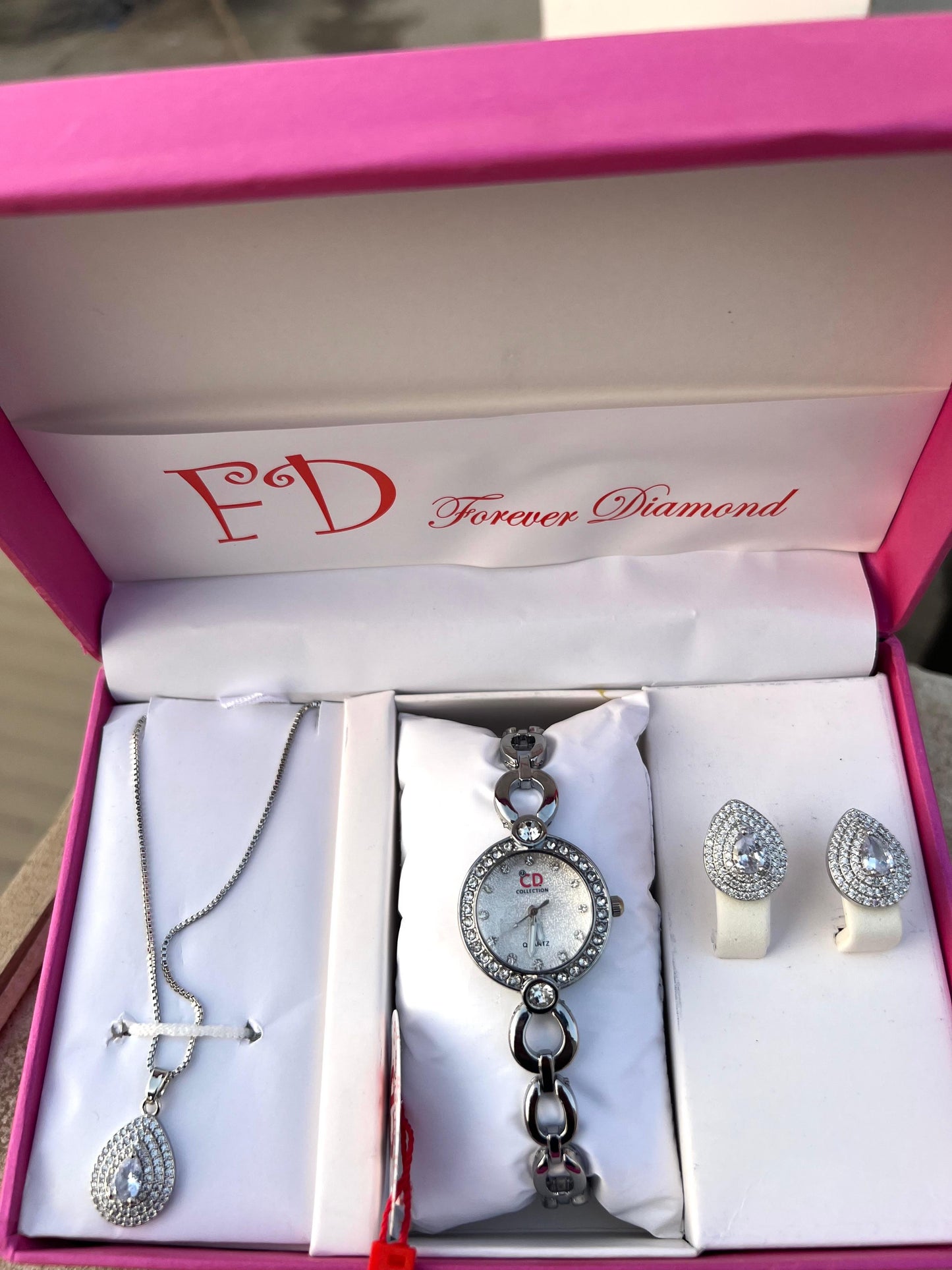 Girls Watch Gift Pack Set With Ring, Bracelet etc.