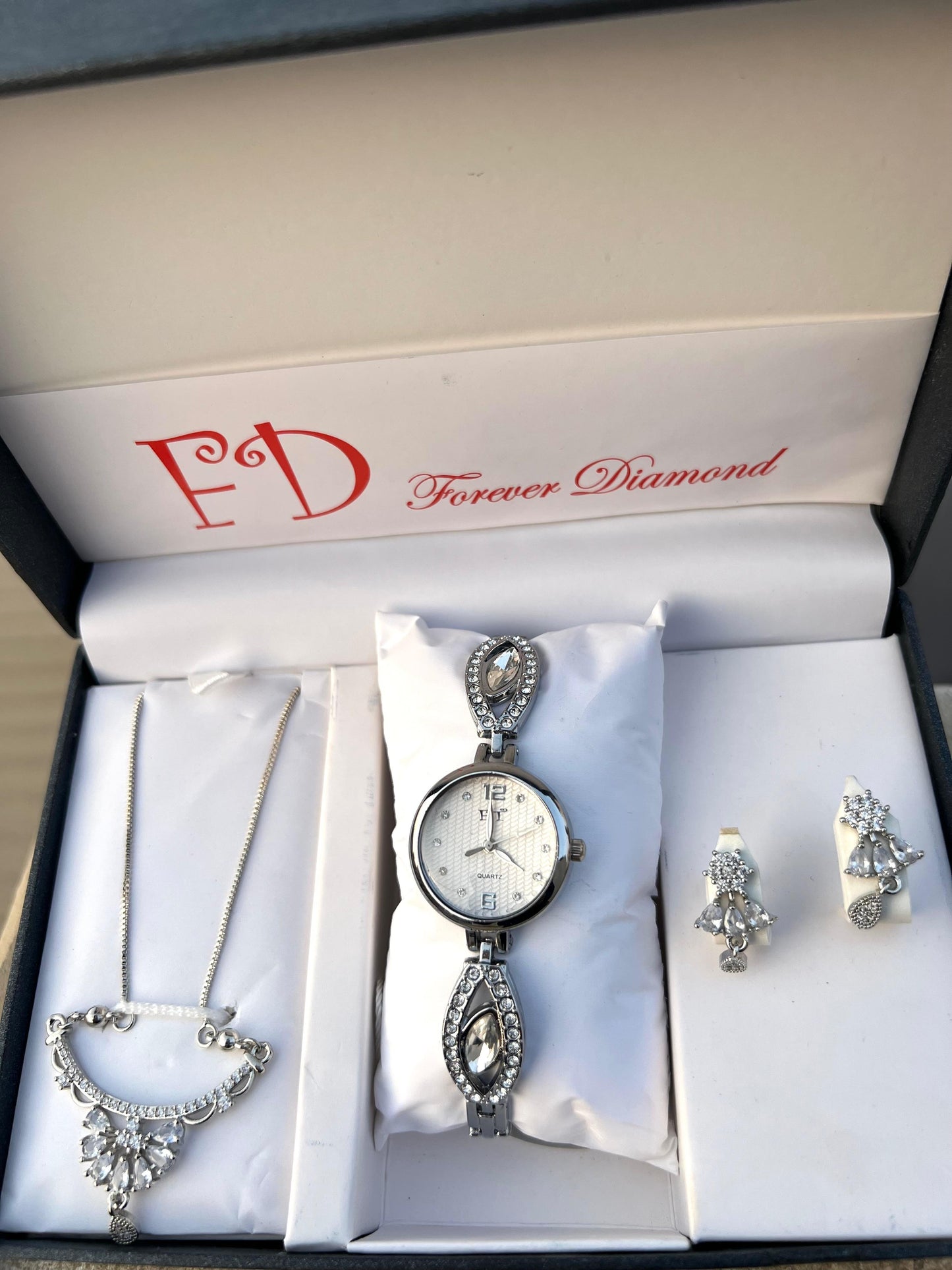 Girls Watch Gift Pack Set With Ring, Bracelet etc.