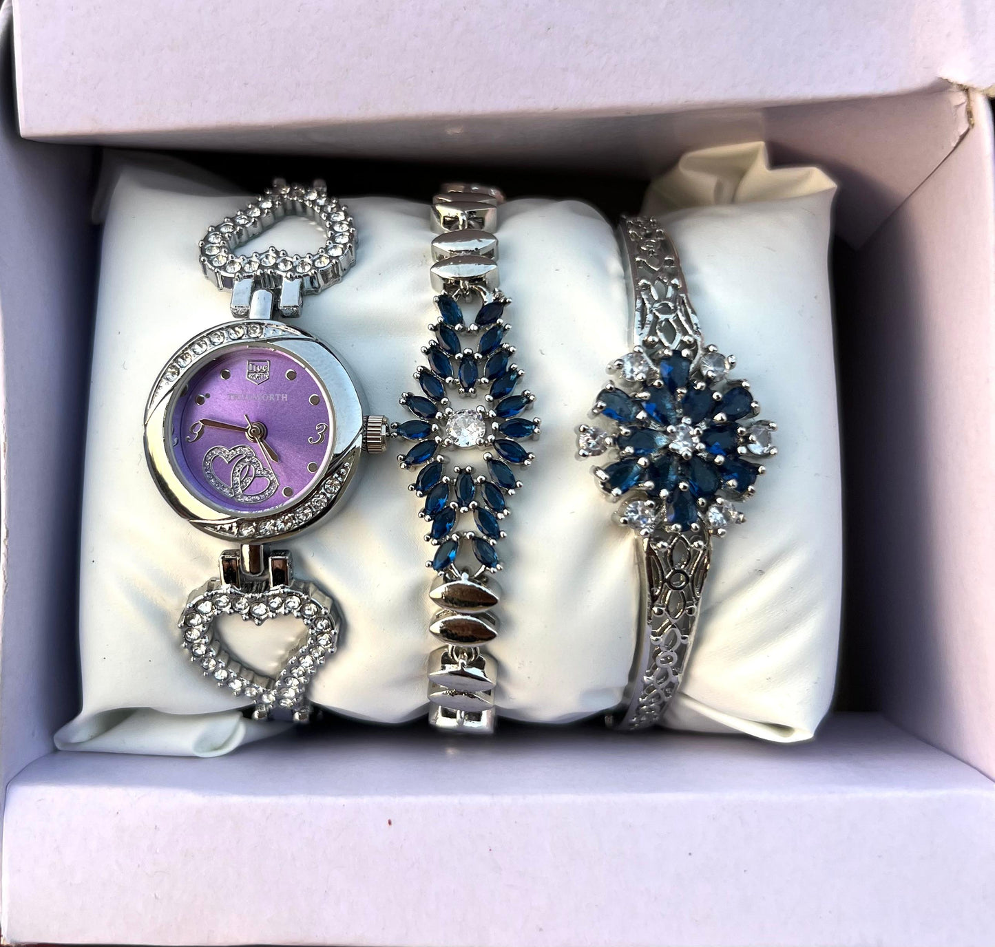 Girls Watch Gift Pack Set With Ring, Bracelet etc.